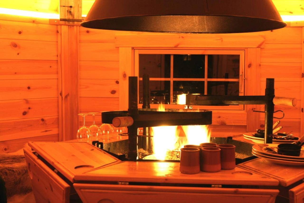 Roche Des Ducs Avec Piscine Toute L'annee, Spa, Sauna, Hammam * Rochesson