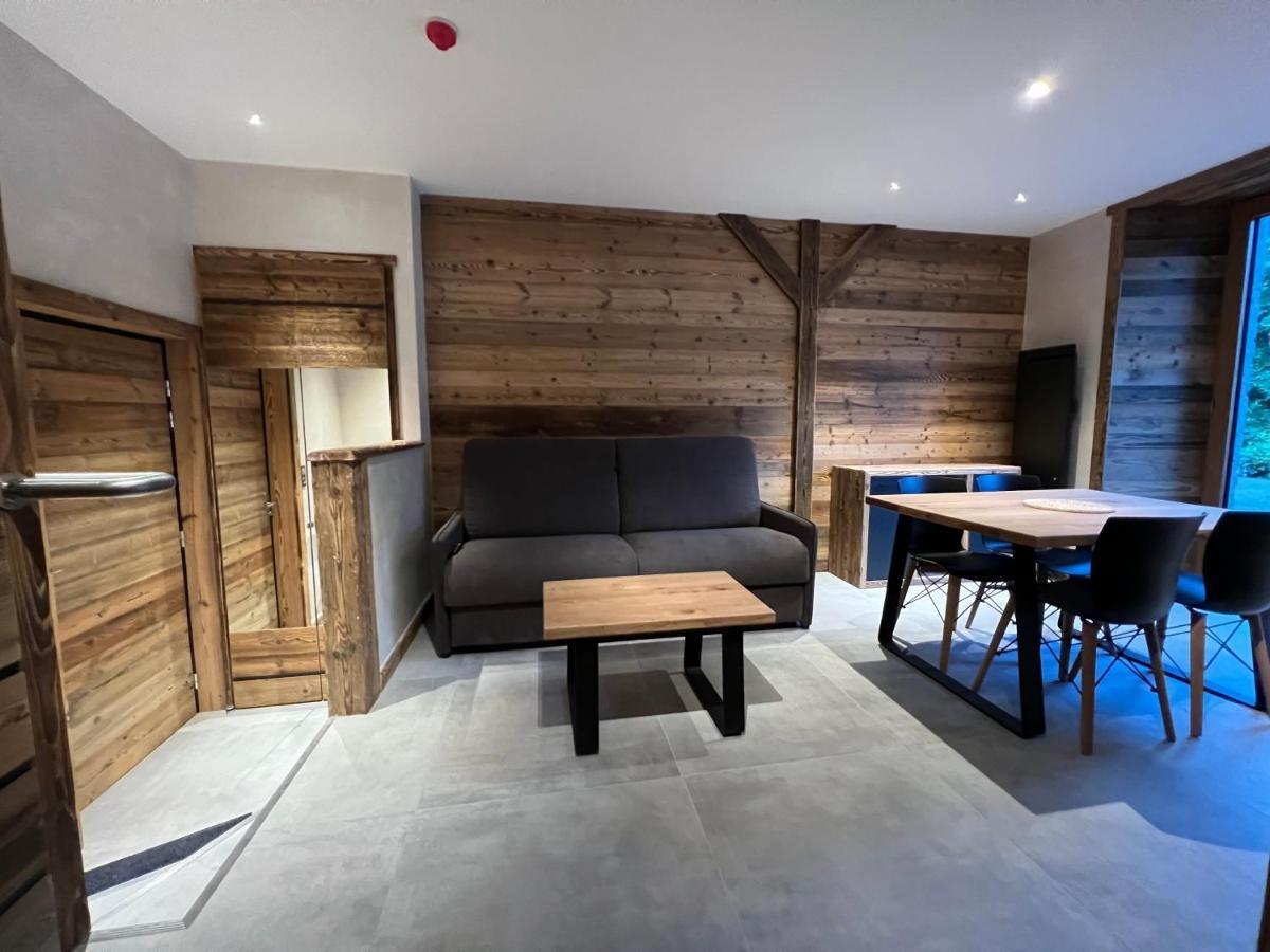 Aparthotel Roche Des Ducs Avec Piscine Toute L'annee, Spa, Sauna, Hammam Rochesson