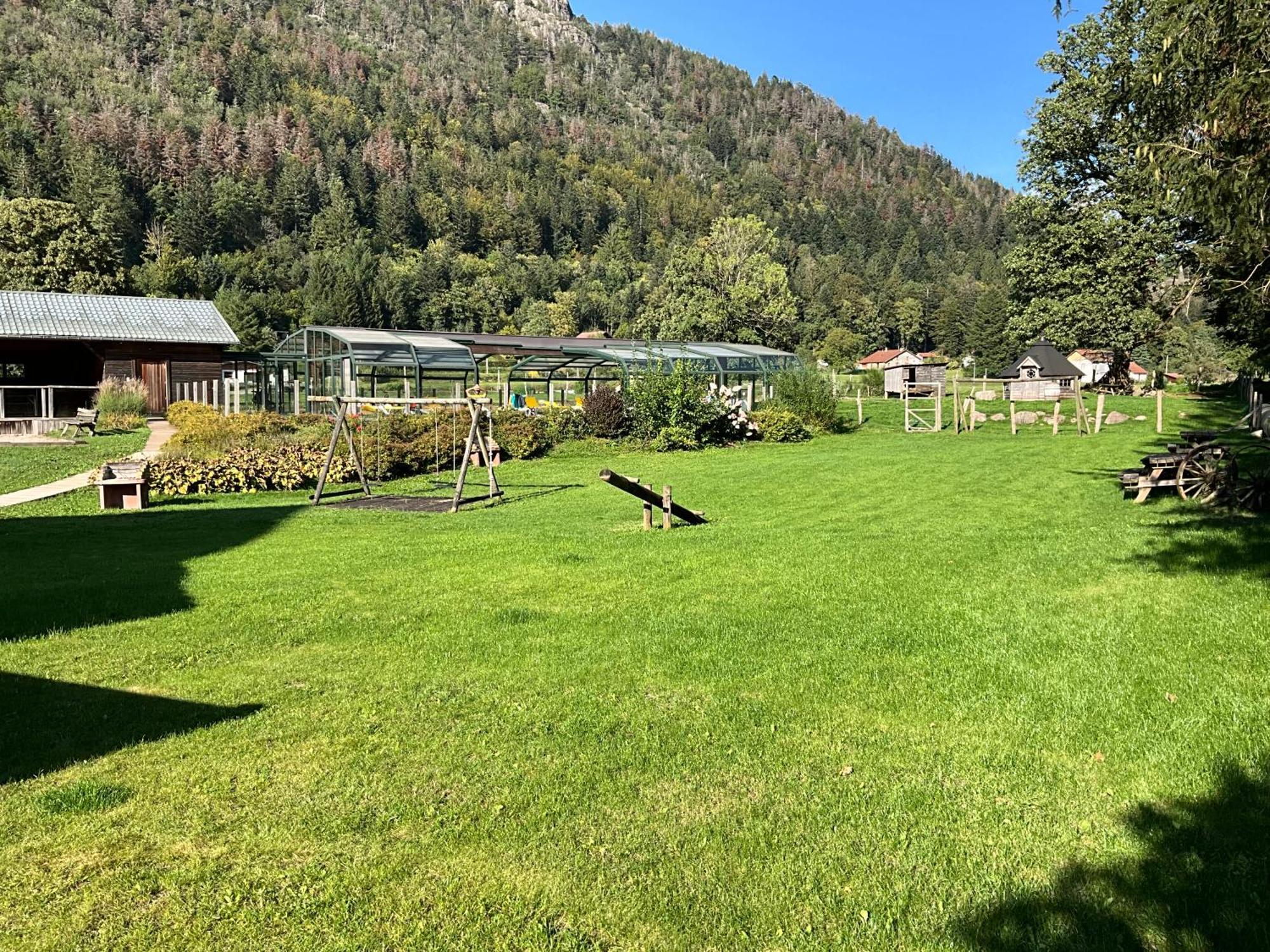 Roche Des Ducs Avec Piscine Toute L'annee, Spa, Sauna, Hammam Aparthotel