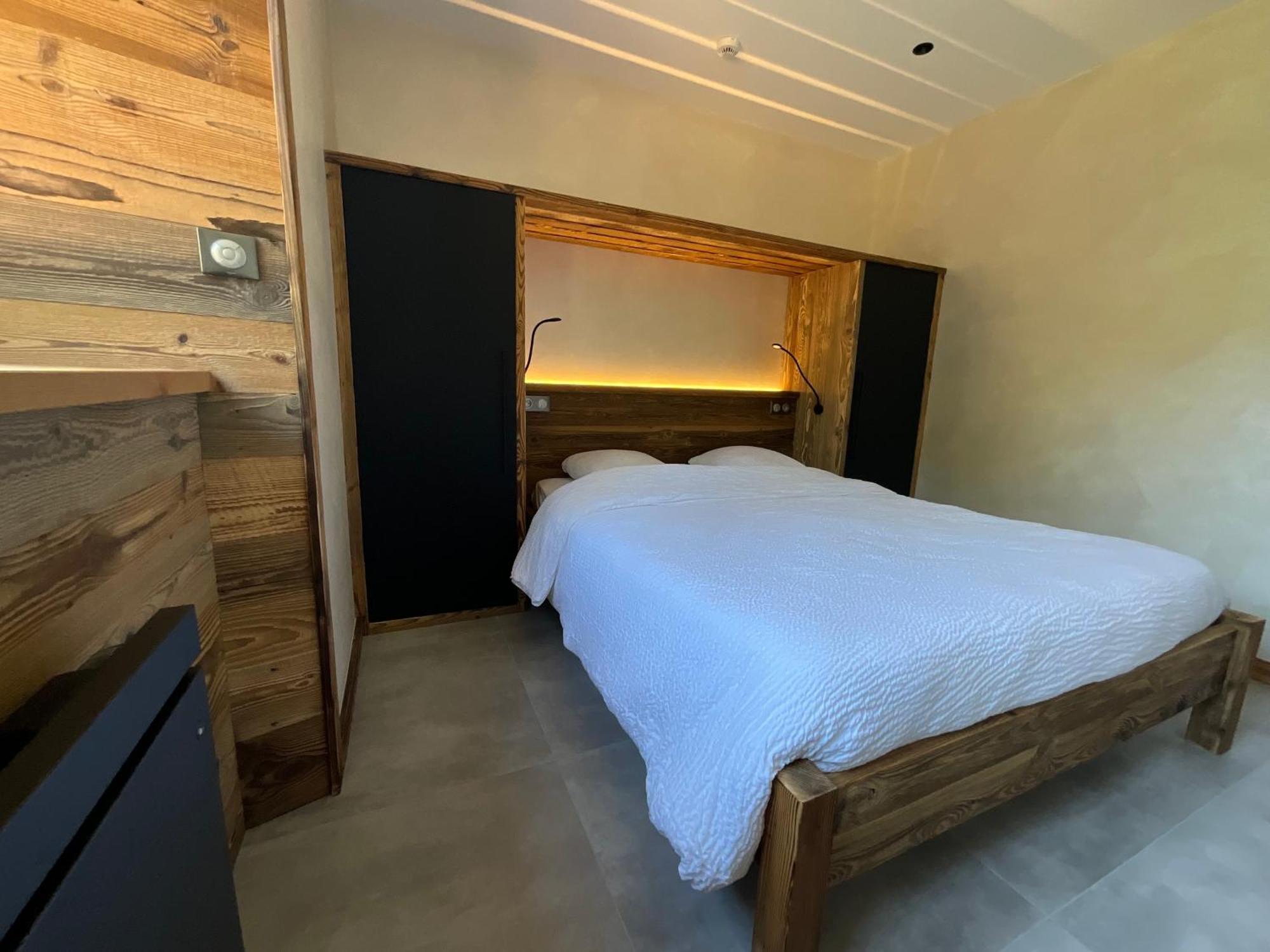 Roche Des Ducs Avec Piscine Toute L'annee, Spa, Sauna, Hammam *