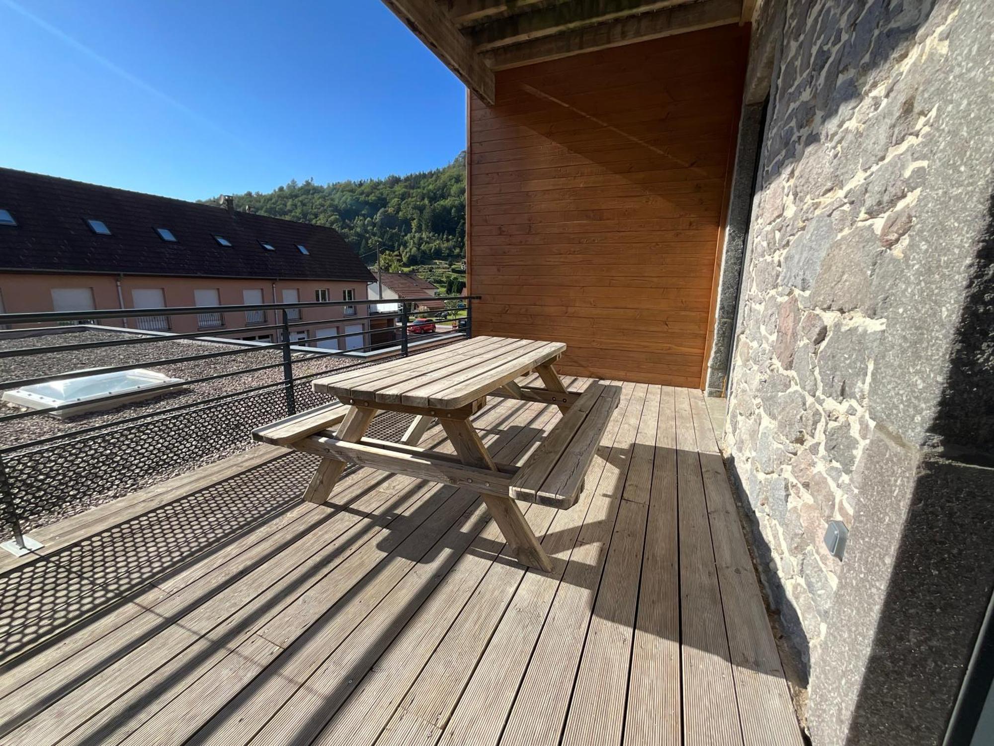 Roche Des Ducs Avec Piscine Toute L'annee, Spa, Sauna, Hammam Rochesson