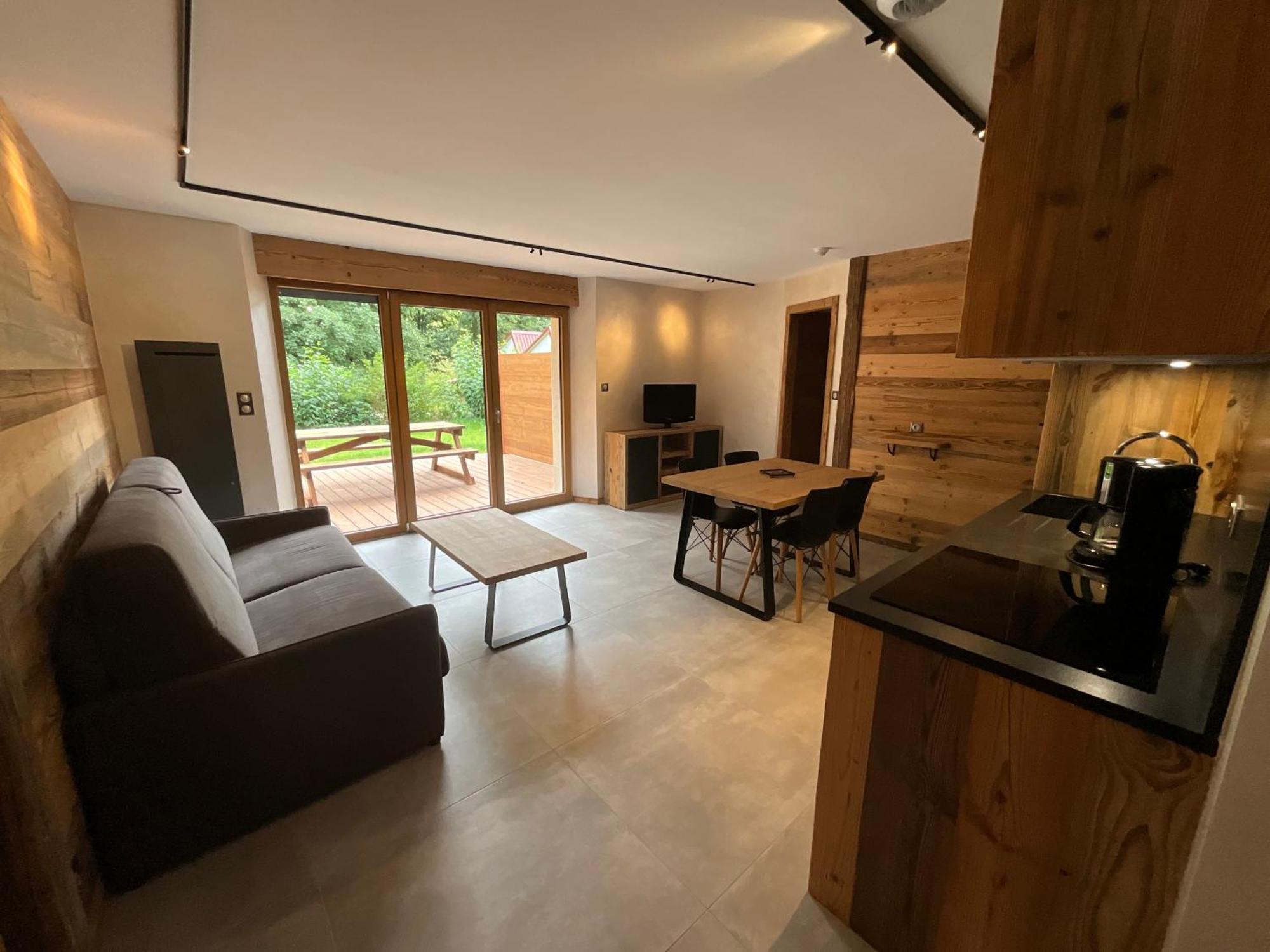 Aparthotel Roche Des Ducs Avec Piscine Toute L'annee, Spa, Sauna, Hammam