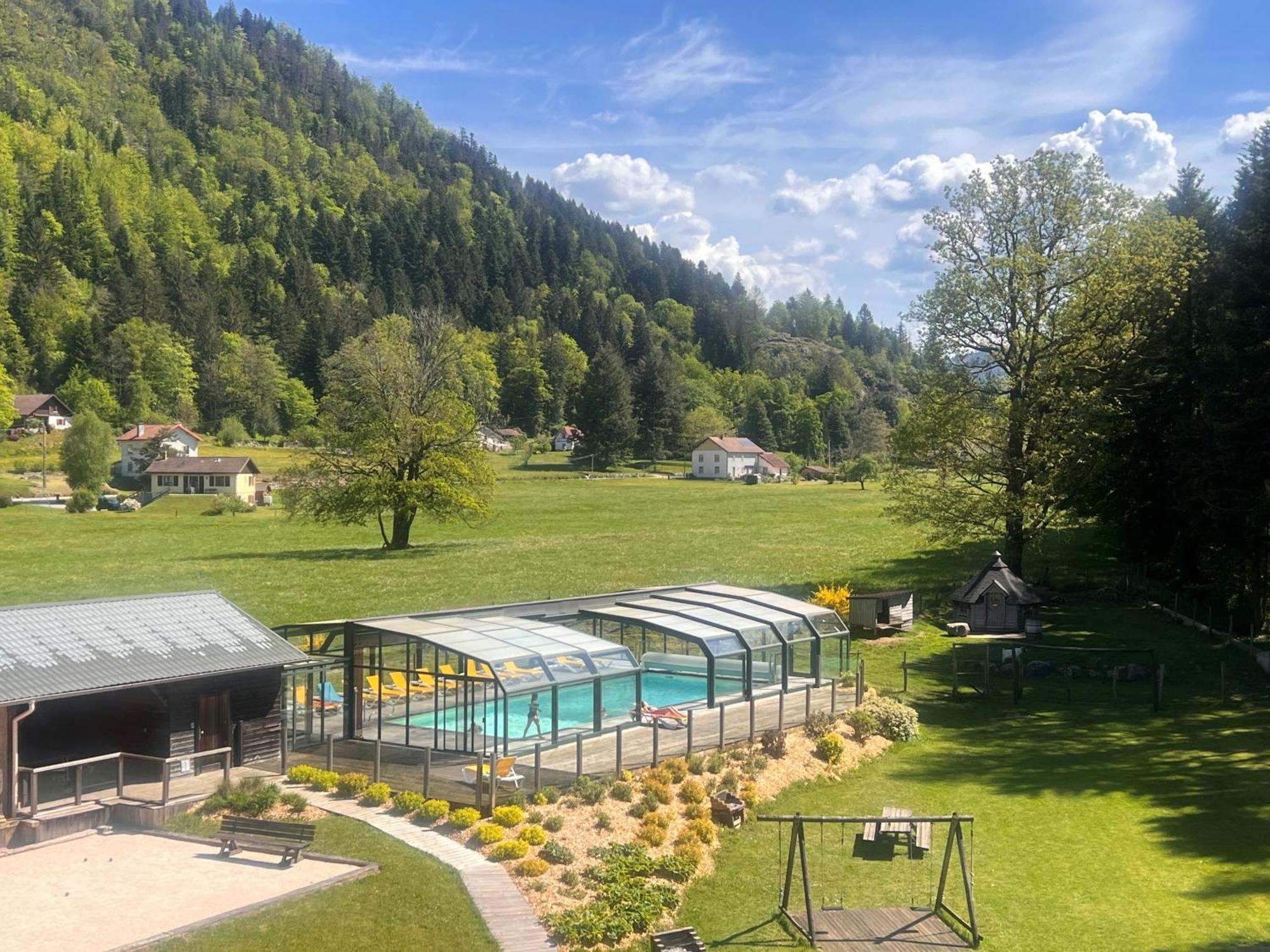 Roche Des Ducs Avec Piscine Toute L'annee, Spa, Sauna, Hammam Aparthotel Rochesson